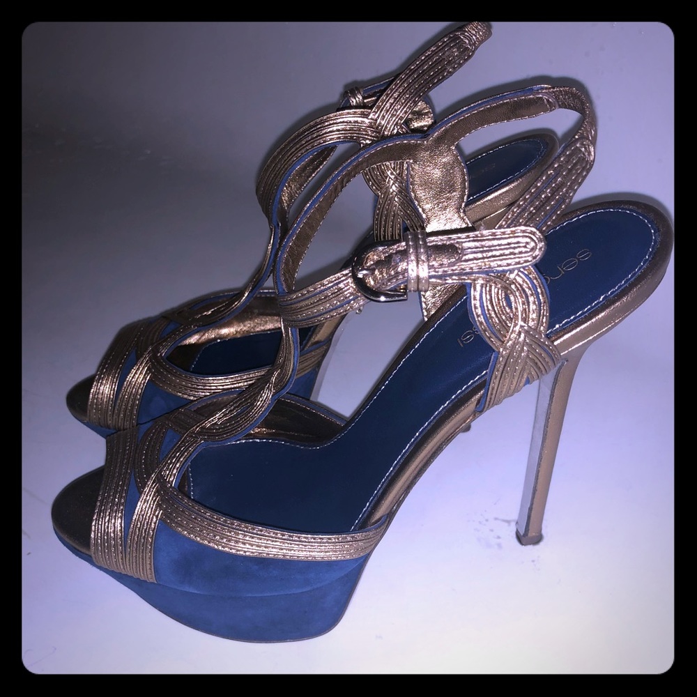 Sergio Rossi Blue Suede heel